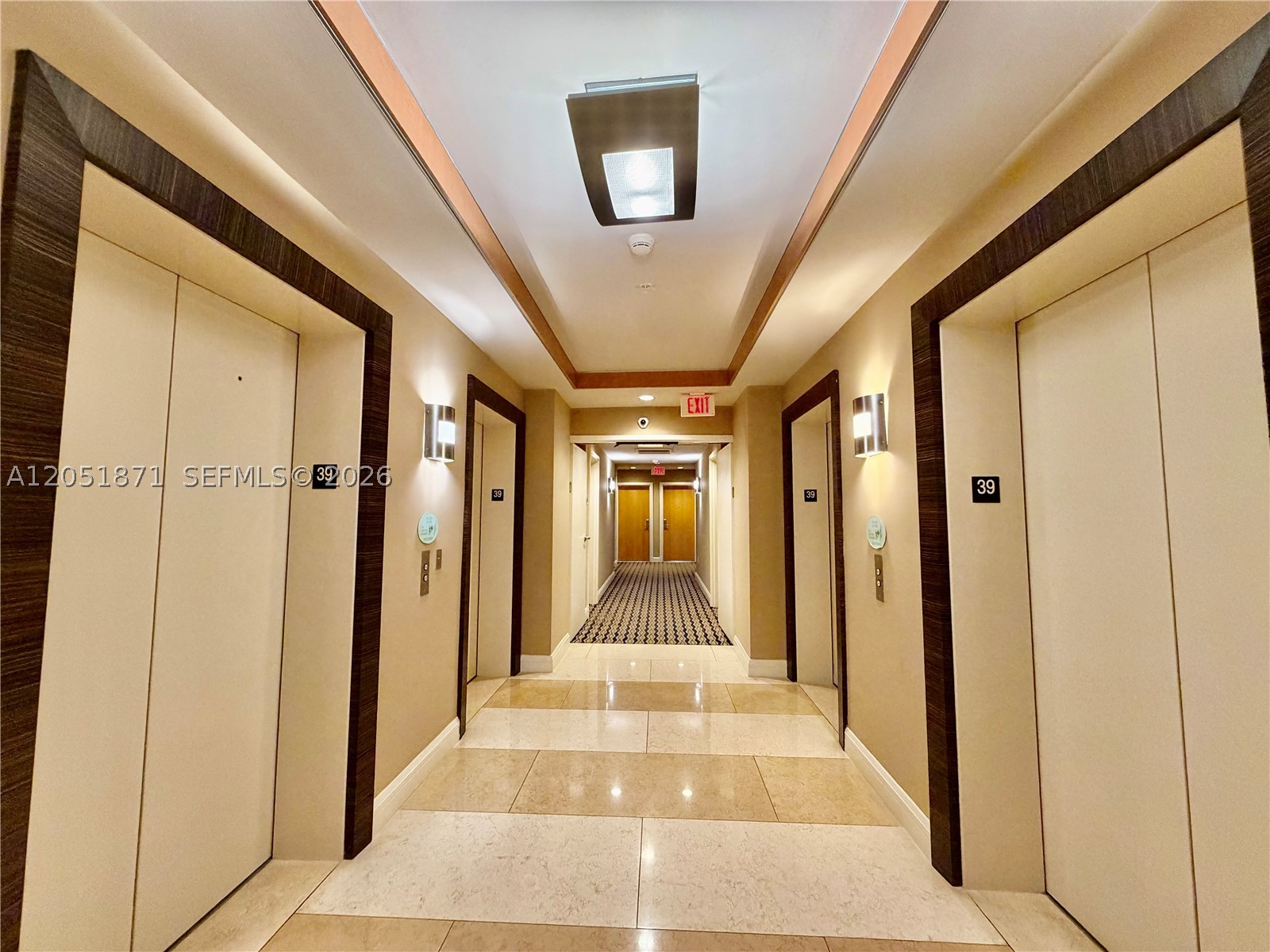 253 NE 2nd St #3907, Miami FL 33132