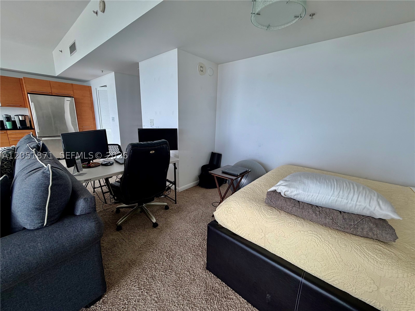 253 NE 2nd St #3907, Miami FL 33132