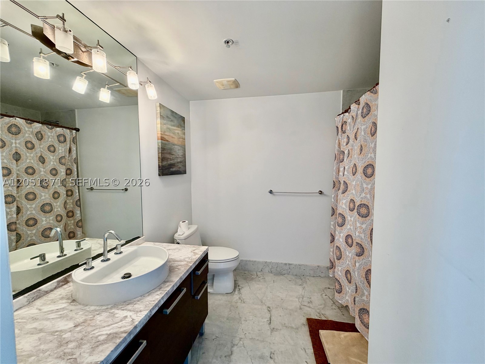 253 NE 2nd St #3907, Miami FL 33132