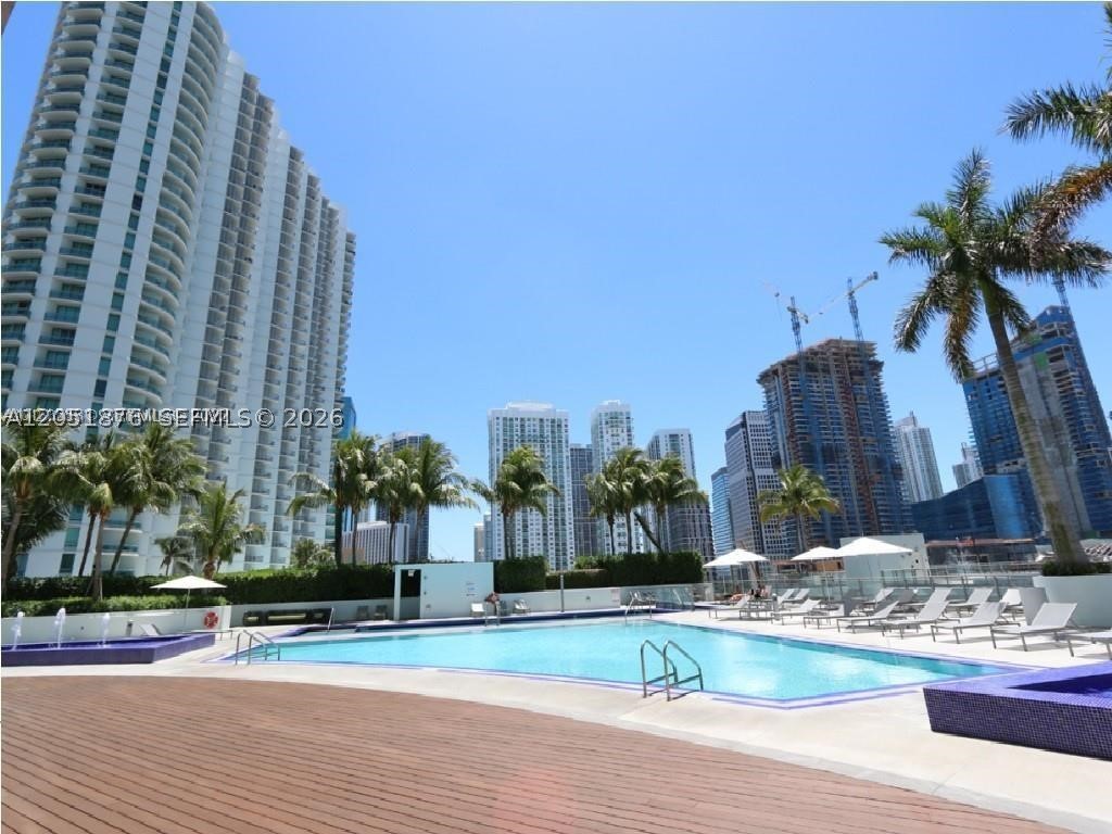 90 SW 3rd St #2907, Miami FL 33130