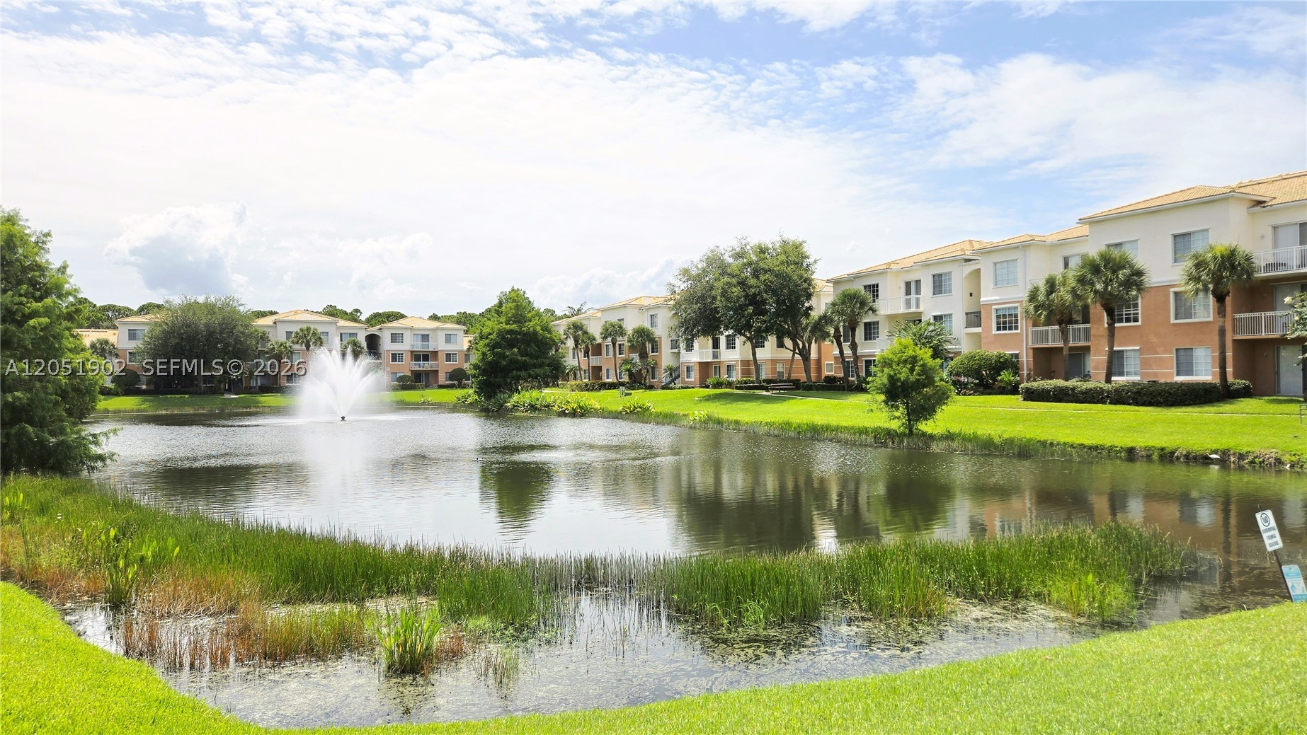 1307 E Myrtlewood Cir E #1307, Palm Beach Gardens FL 33418