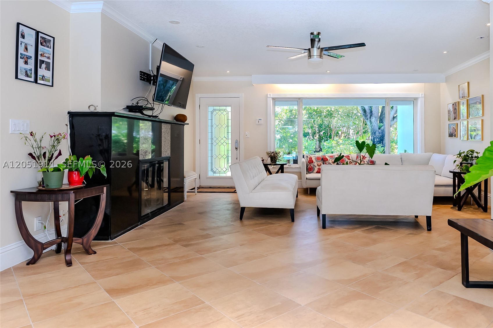 1529 Bayview Dr, Fort Lauderdale FL 33304