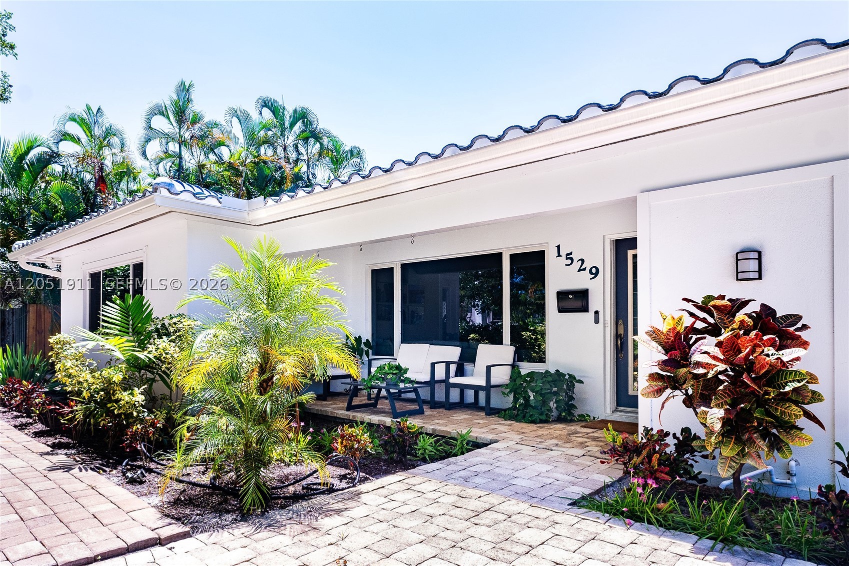 1529 Bayview Dr, Fort Lauderdale FL 33304