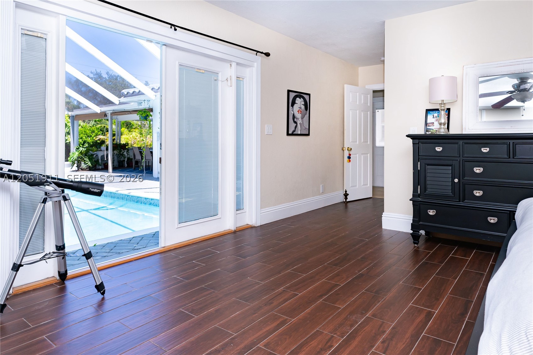 1529 Bayview Dr, Fort Lauderdale FL 33304