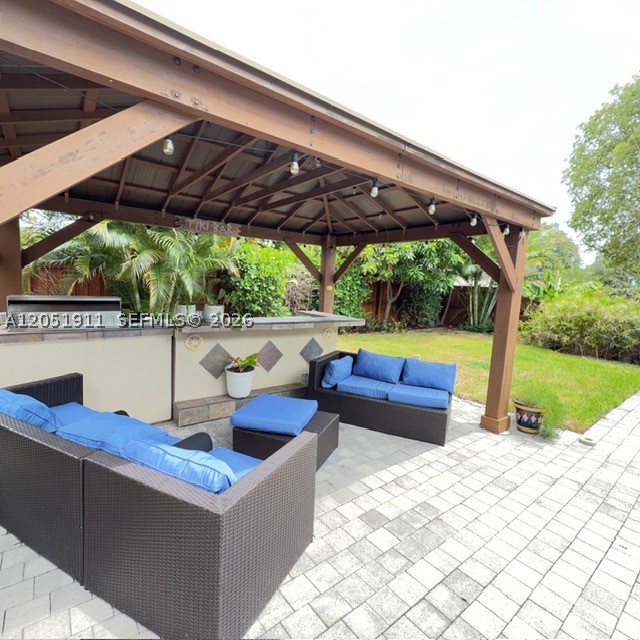 1529 Bayview Dr, Fort Lauderdale FL 33304