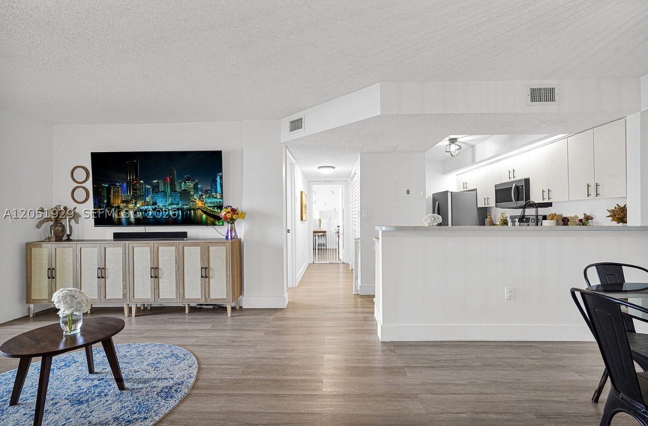 8680 SW 212th St #105, Cutler Bay FL 33189