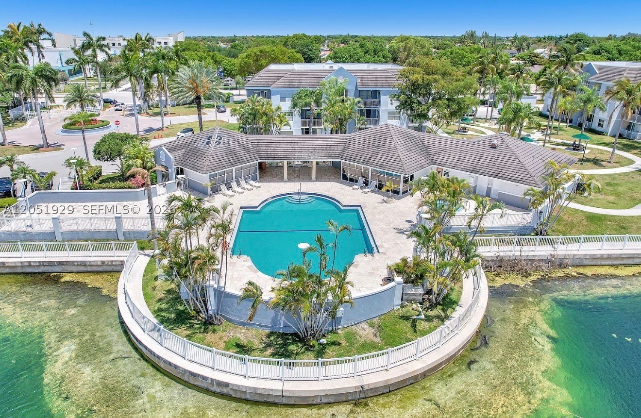 8680 SW 212th St #105, Cutler Bay FL 33189