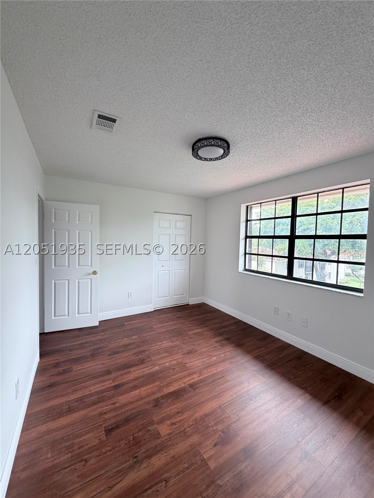 9850 Hammocks Blvd #107, Miami FL 33196