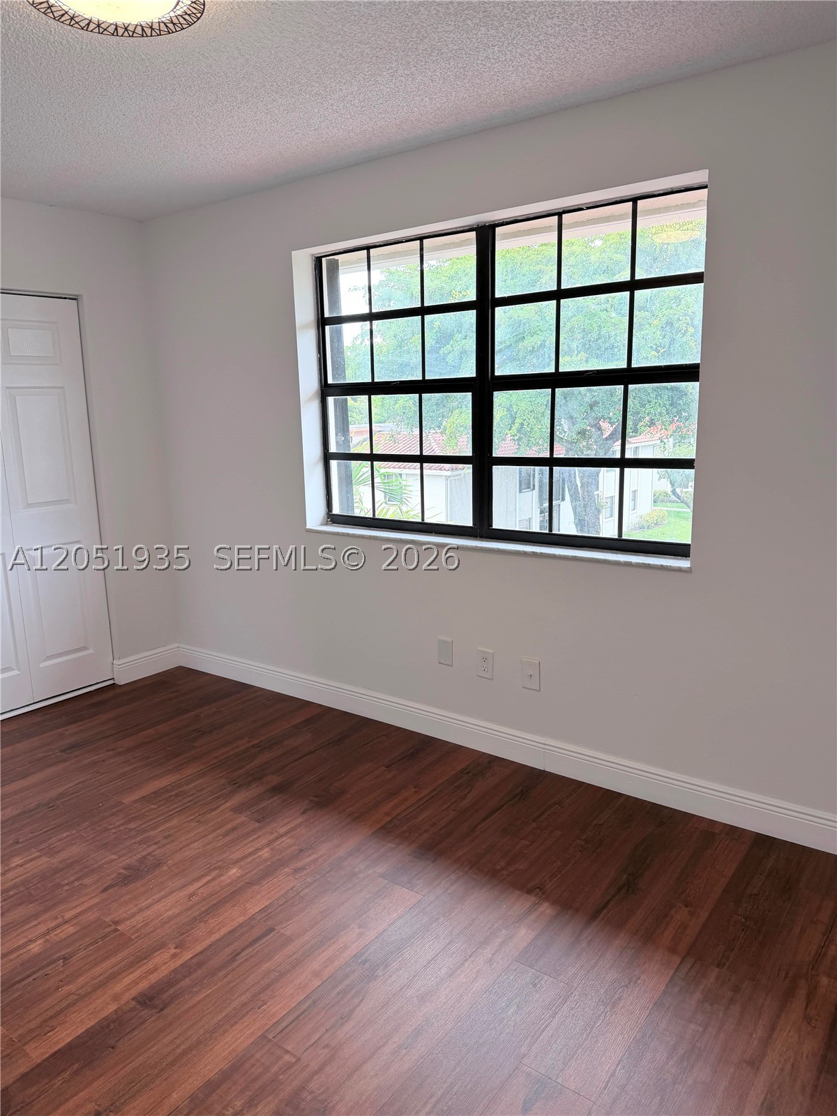 9850 Hammocks Blvd #107, Miami FL 33196