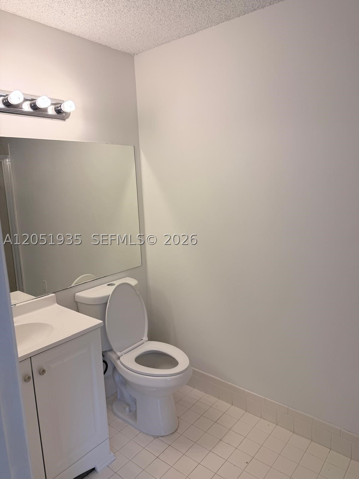 9850 Hammocks Blvd #107, Miami FL 33196