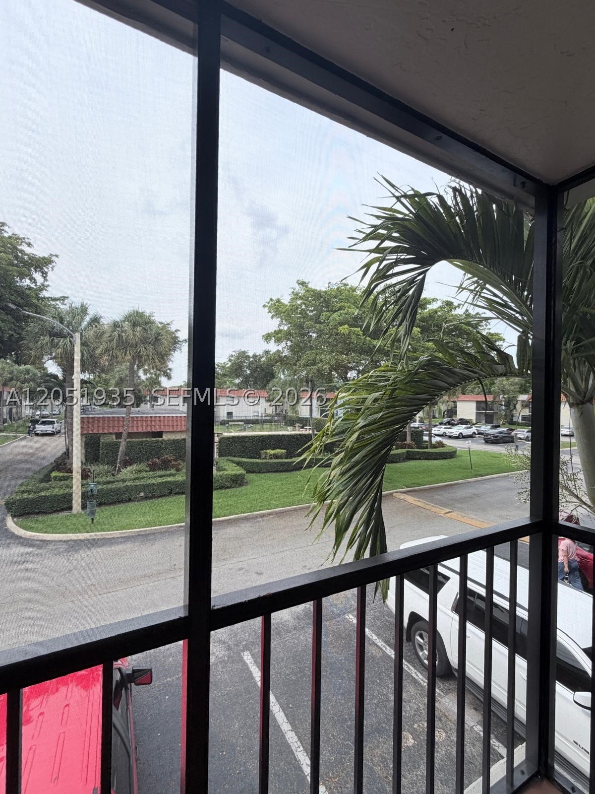 9850 Hammocks Blvd #107, Miami FL 33196