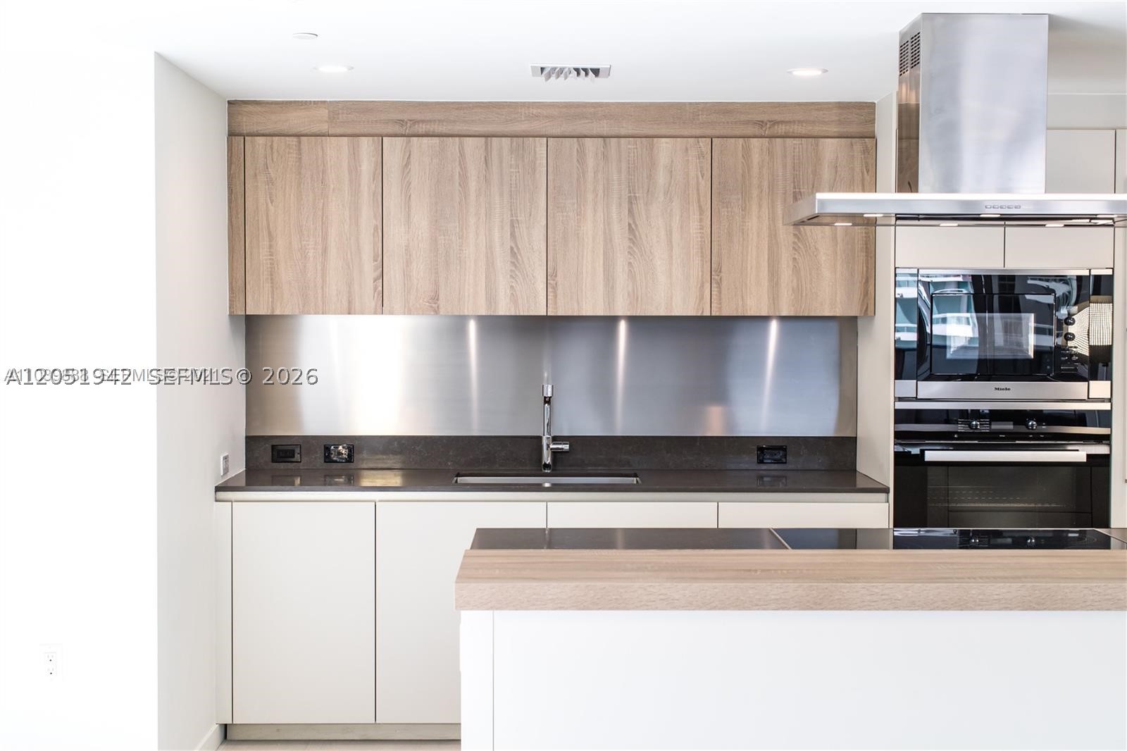 1000 Brickell Plz #2110, Miami FL 33131