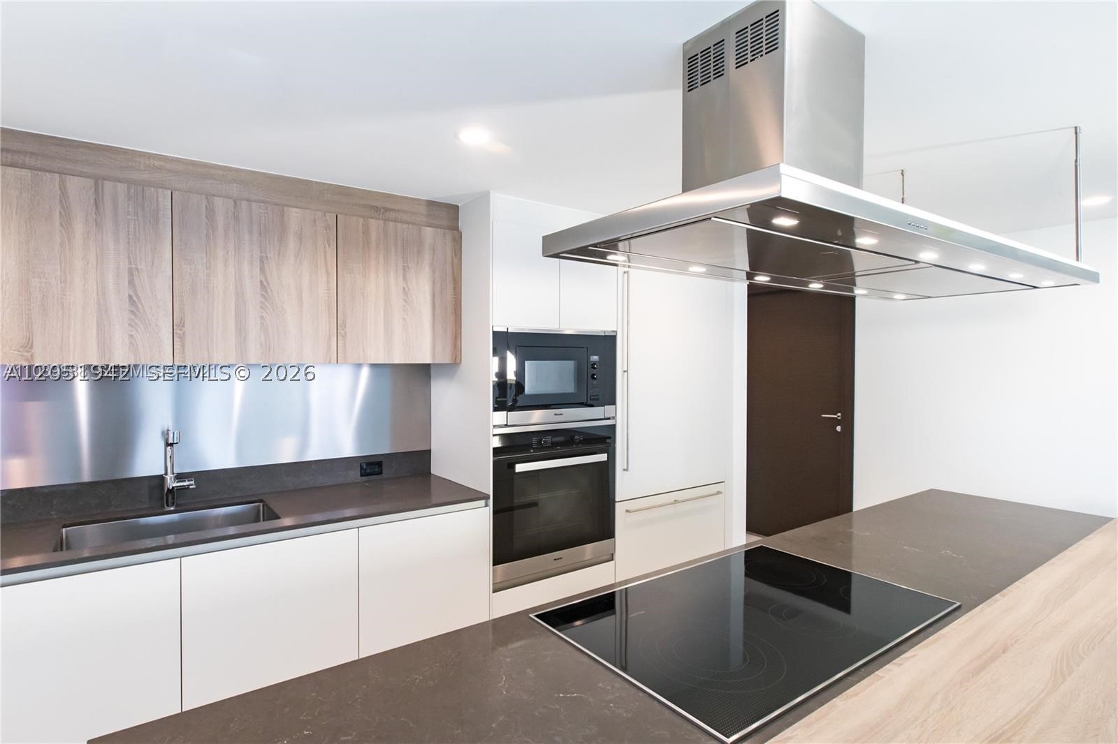 1000 Brickell Plz #2110, Miami FL 33131