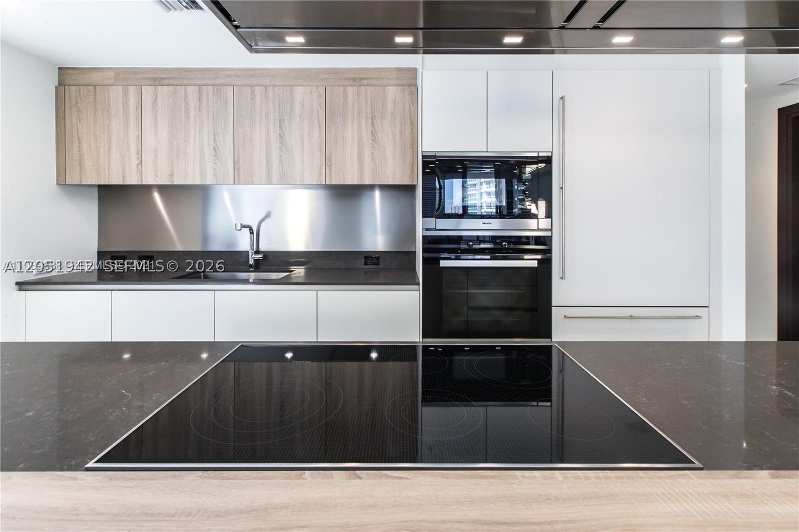 1000 Brickell Plz #2110, Miami FL 33131