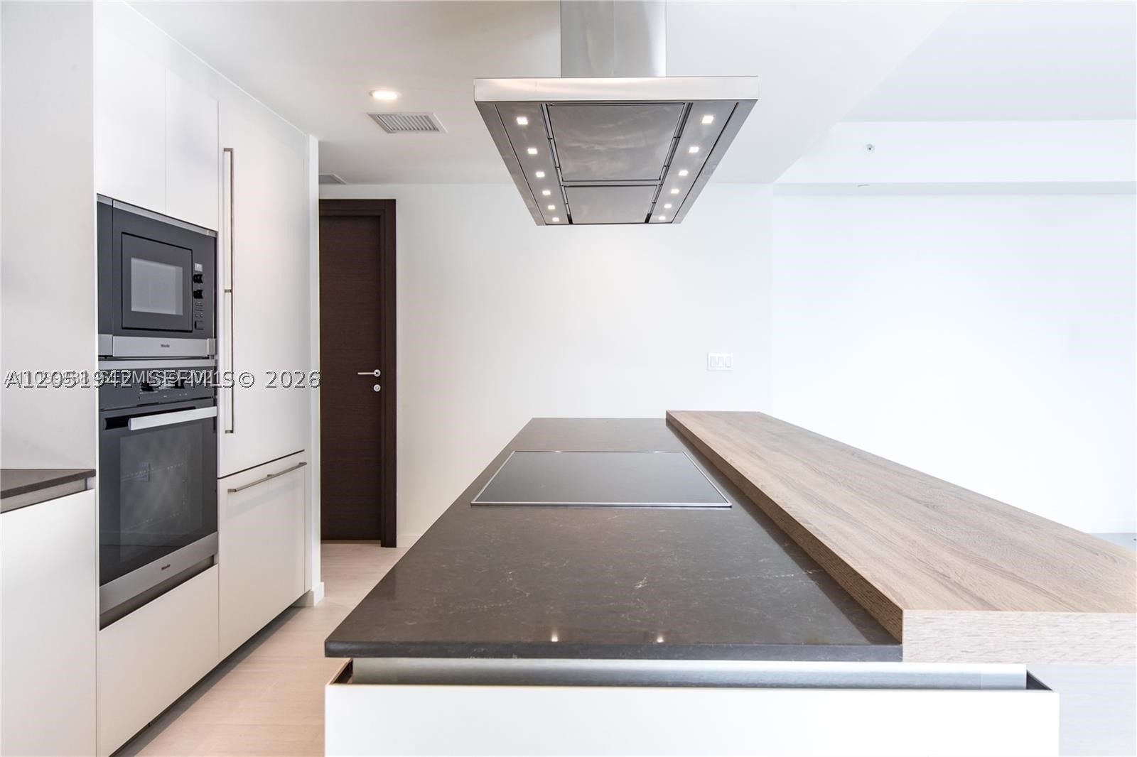 1000 Brickell Plz #2110, Miami FL 33131