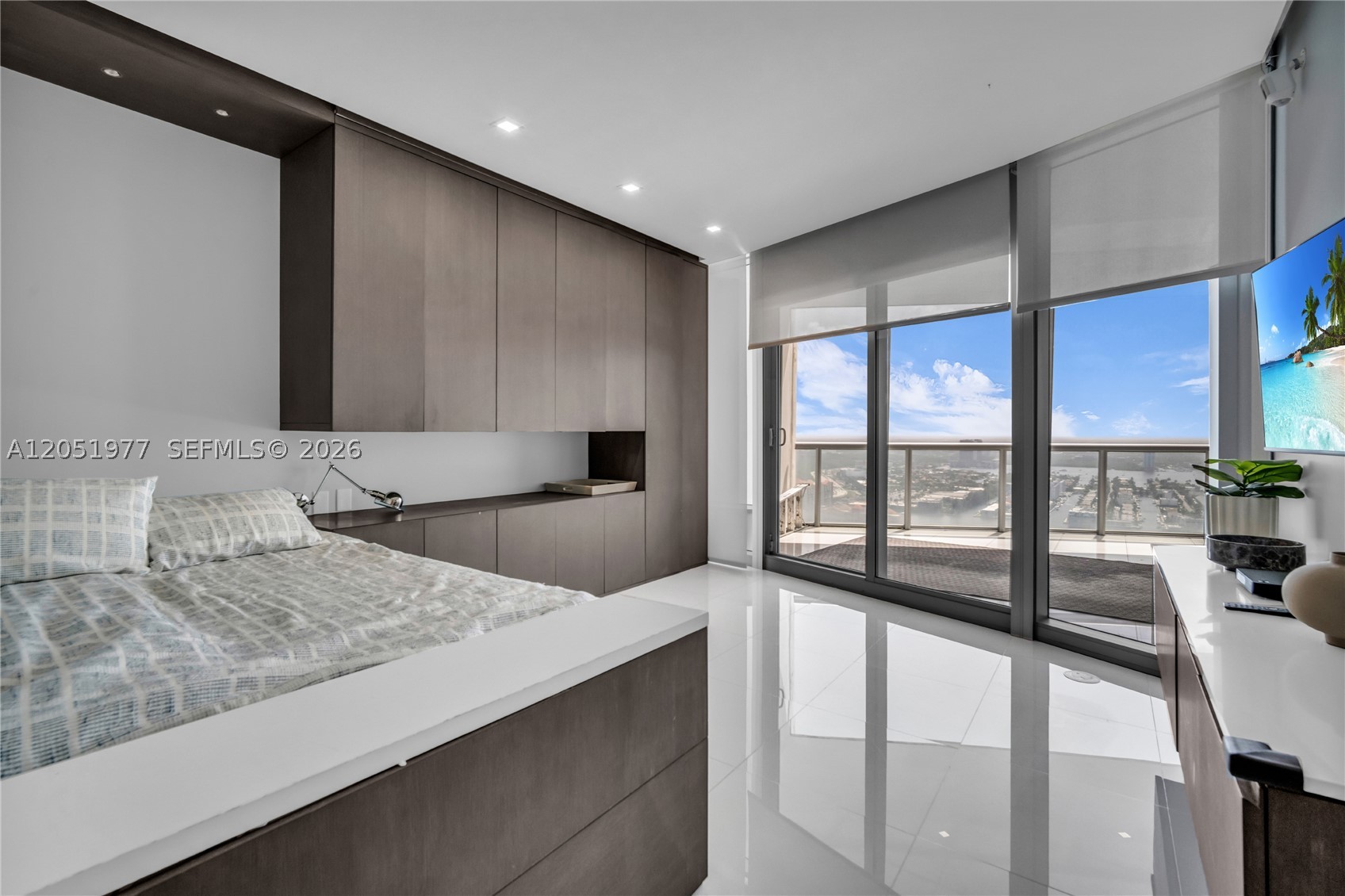 17121 Collins Avenue #4205, Sunny Isles Beach FL 33160