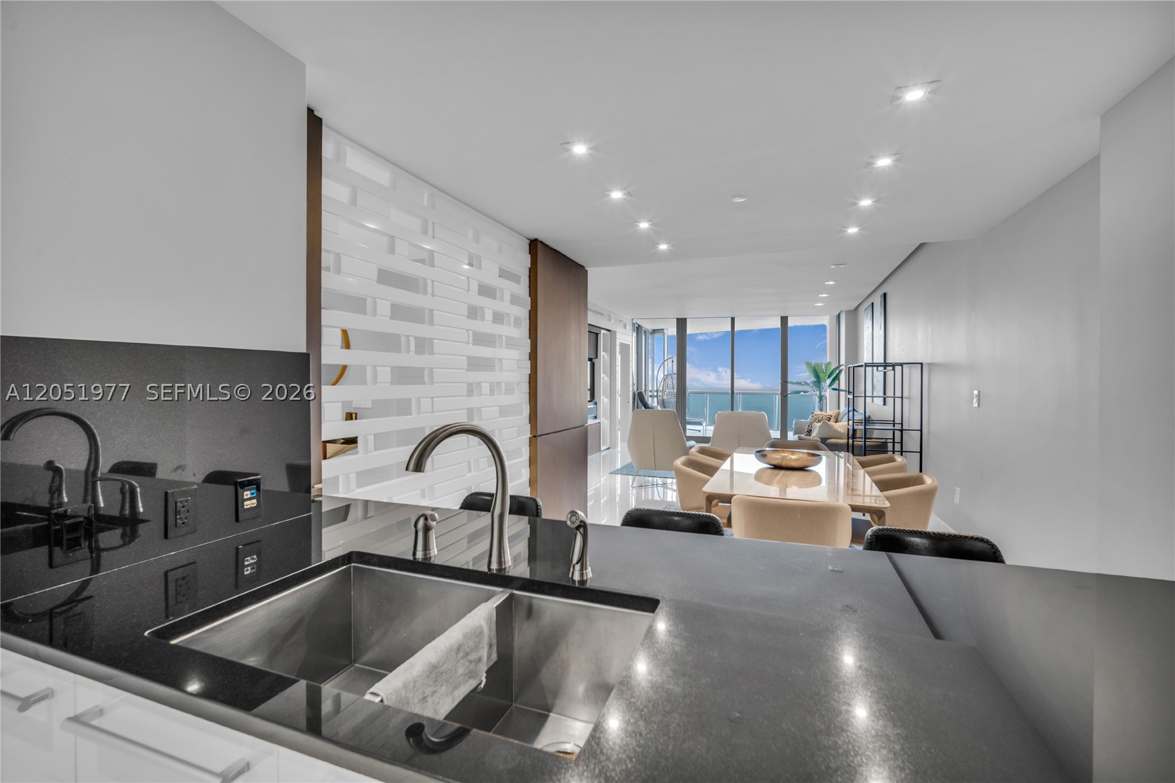 17121 Collins Avenue #4205, Sunny Isles Beach FL 33160