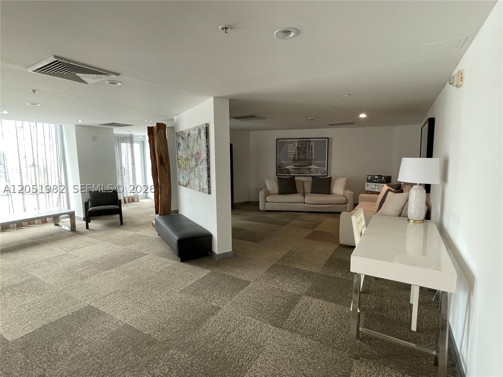 92 SW 3rd St #5012, Miami FL 33130