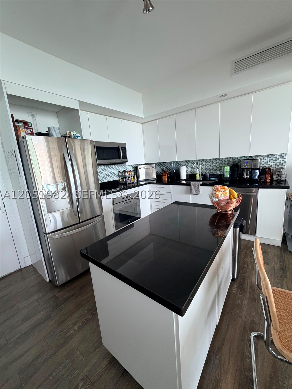 92 SW 3rd St #5012, Miami FL 33130