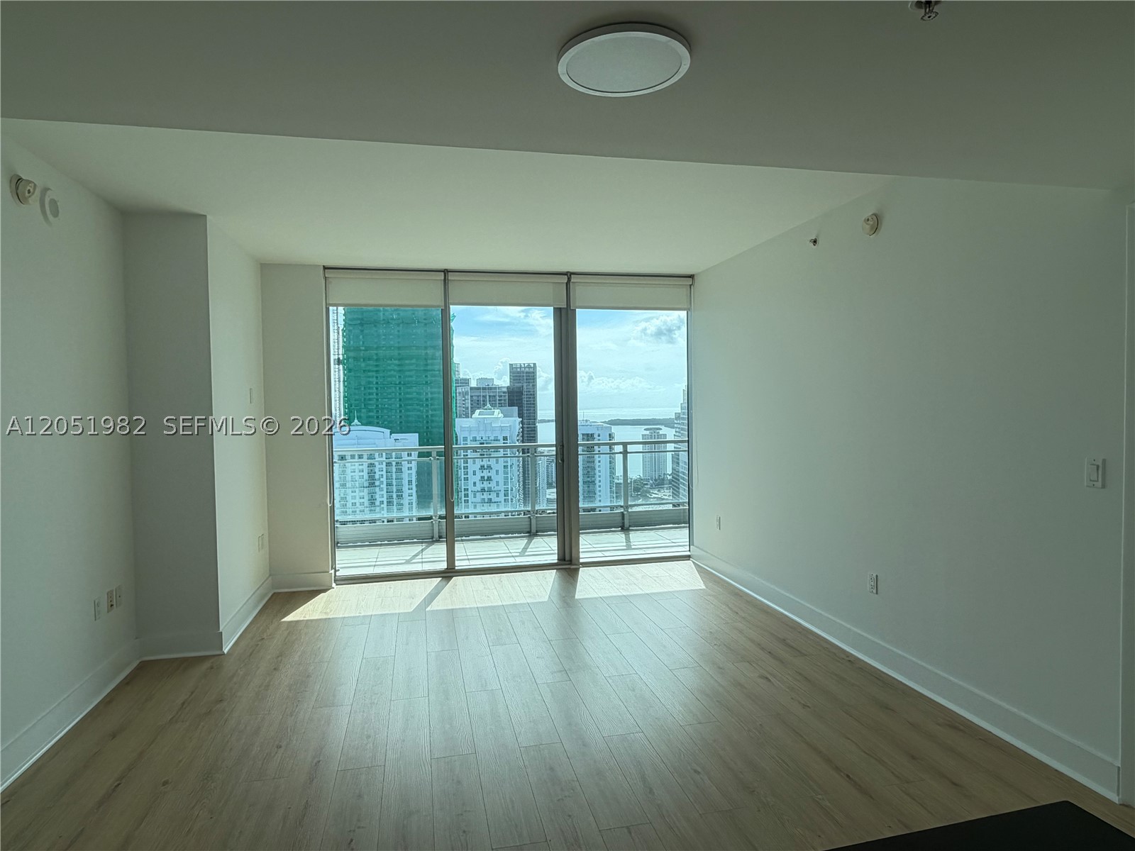 92 SW 3rd St #5012, Miami FL 33130