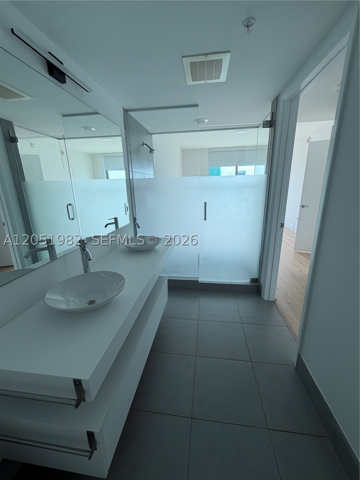 92 SW 3rd St #5012, Miami FL 33130