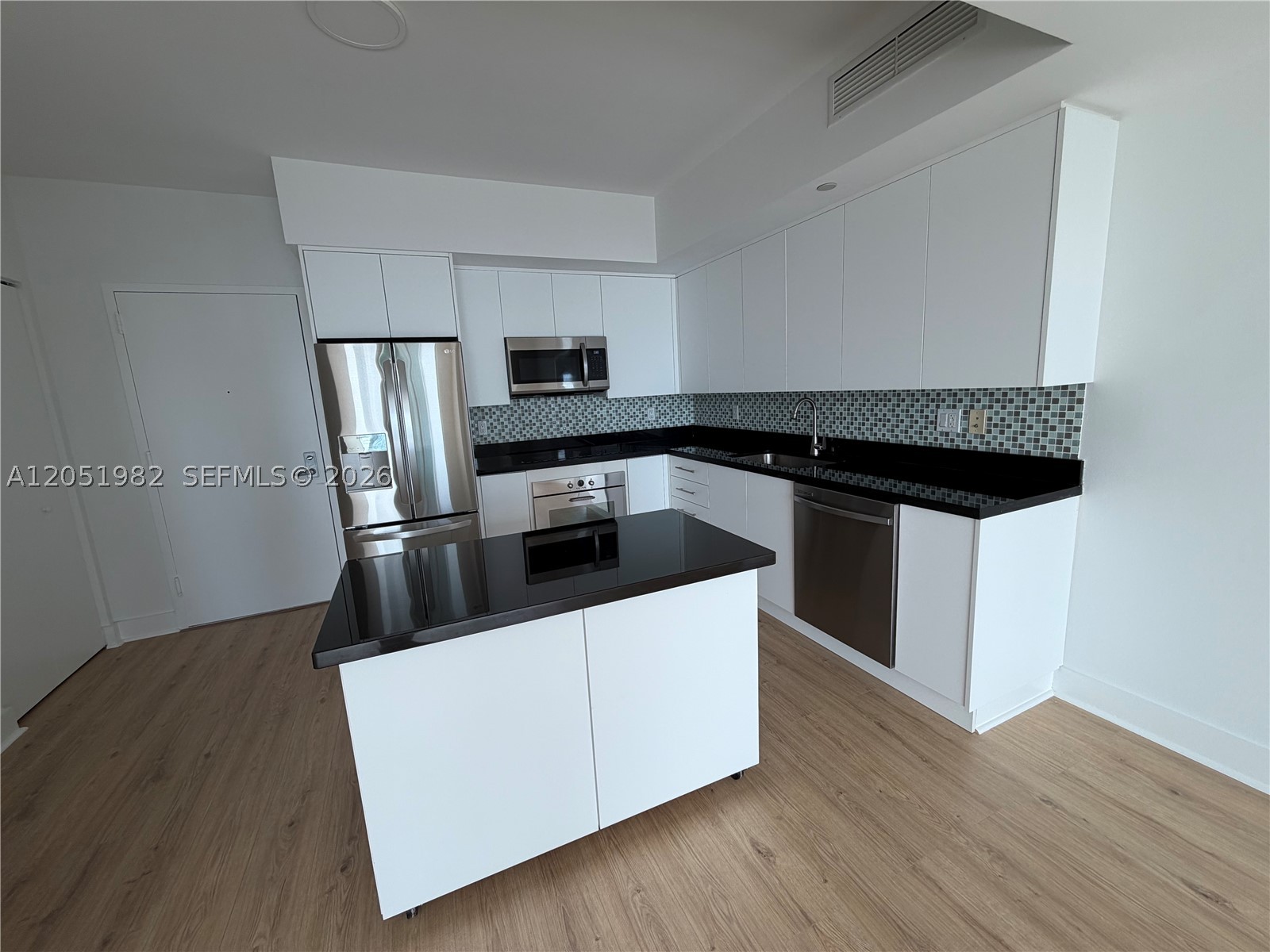 92 SW 3rd St #5012, Miami FL 33130