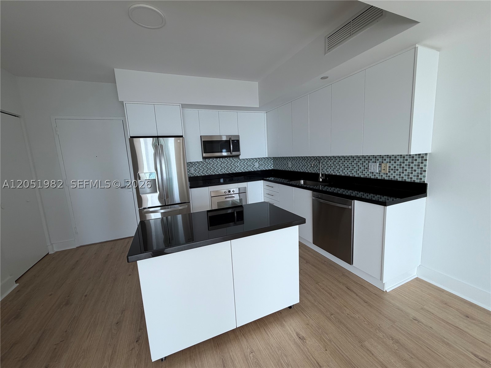 92 SW 3rd St #5012, Miami FL 33130