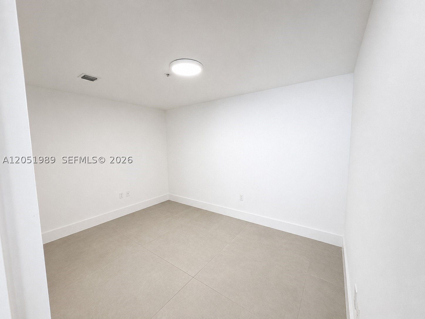 244 Biscayne Blvd #3903, Miami FL 33132