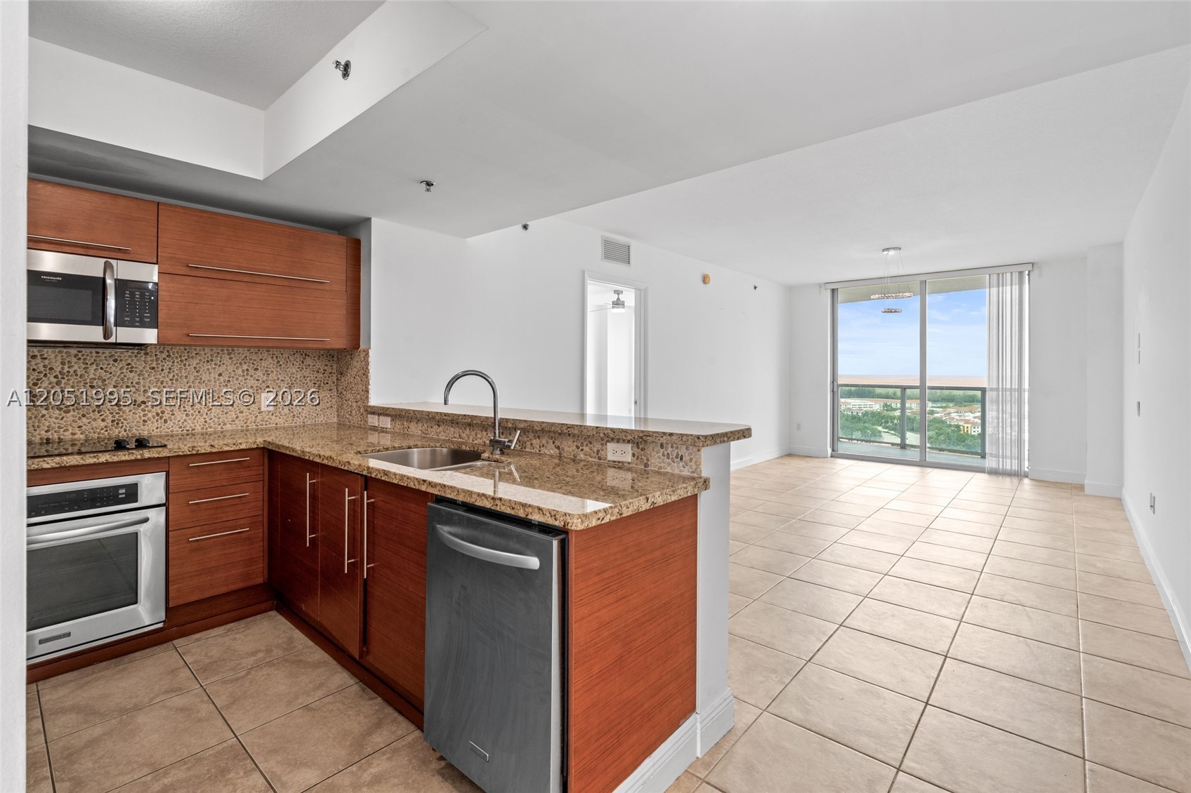 2681 N Flamingo Rd #2205S, Sunrise FL 33323