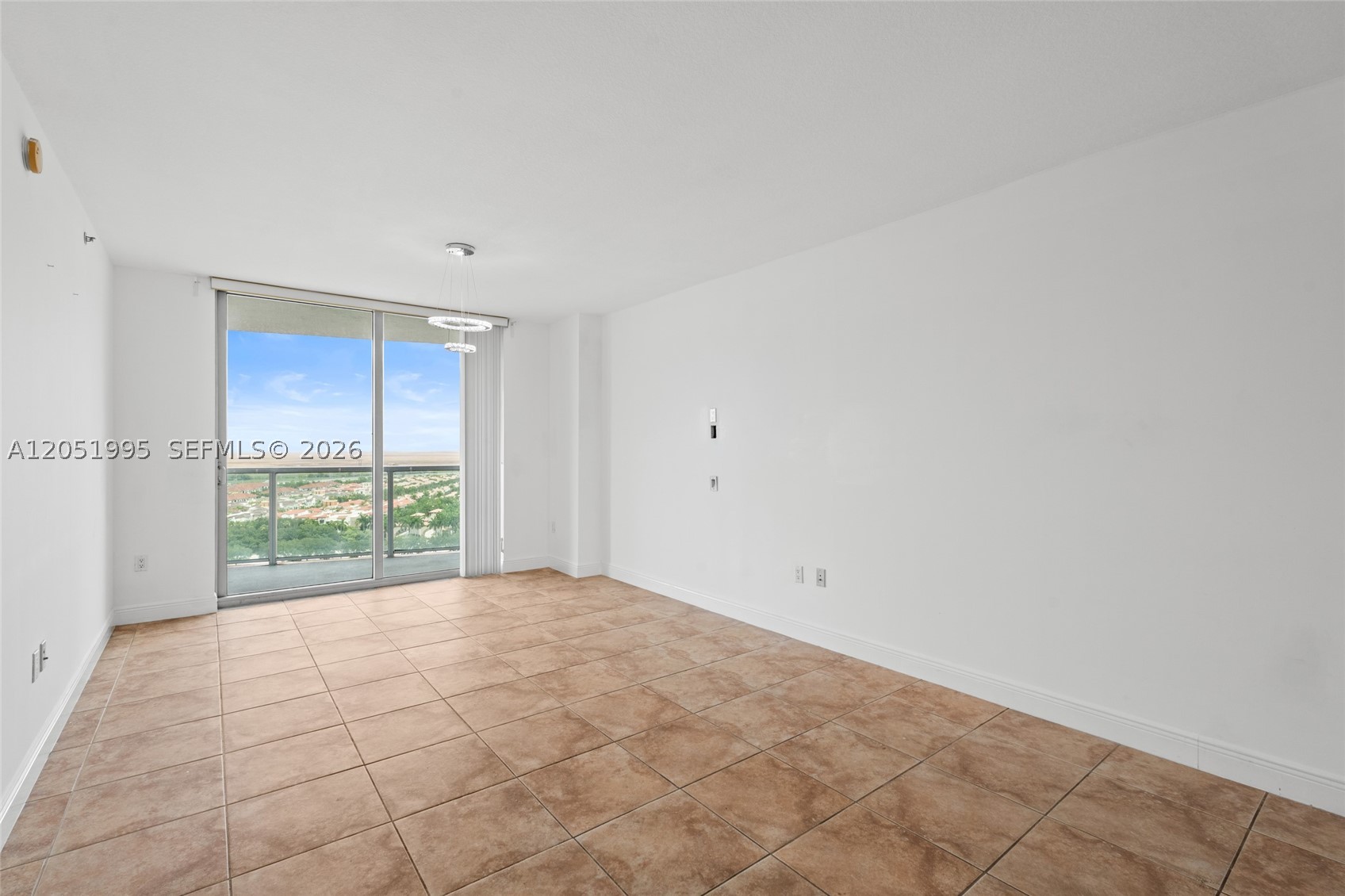 2681 N Flamingo Rd #2205S, Sunrise FL 33323