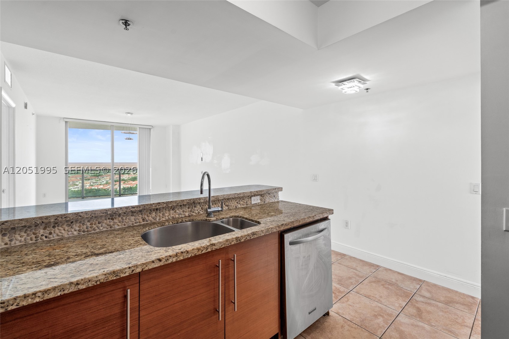 2681 N Flamingo Rd #2205S, Sunrise FL 33323