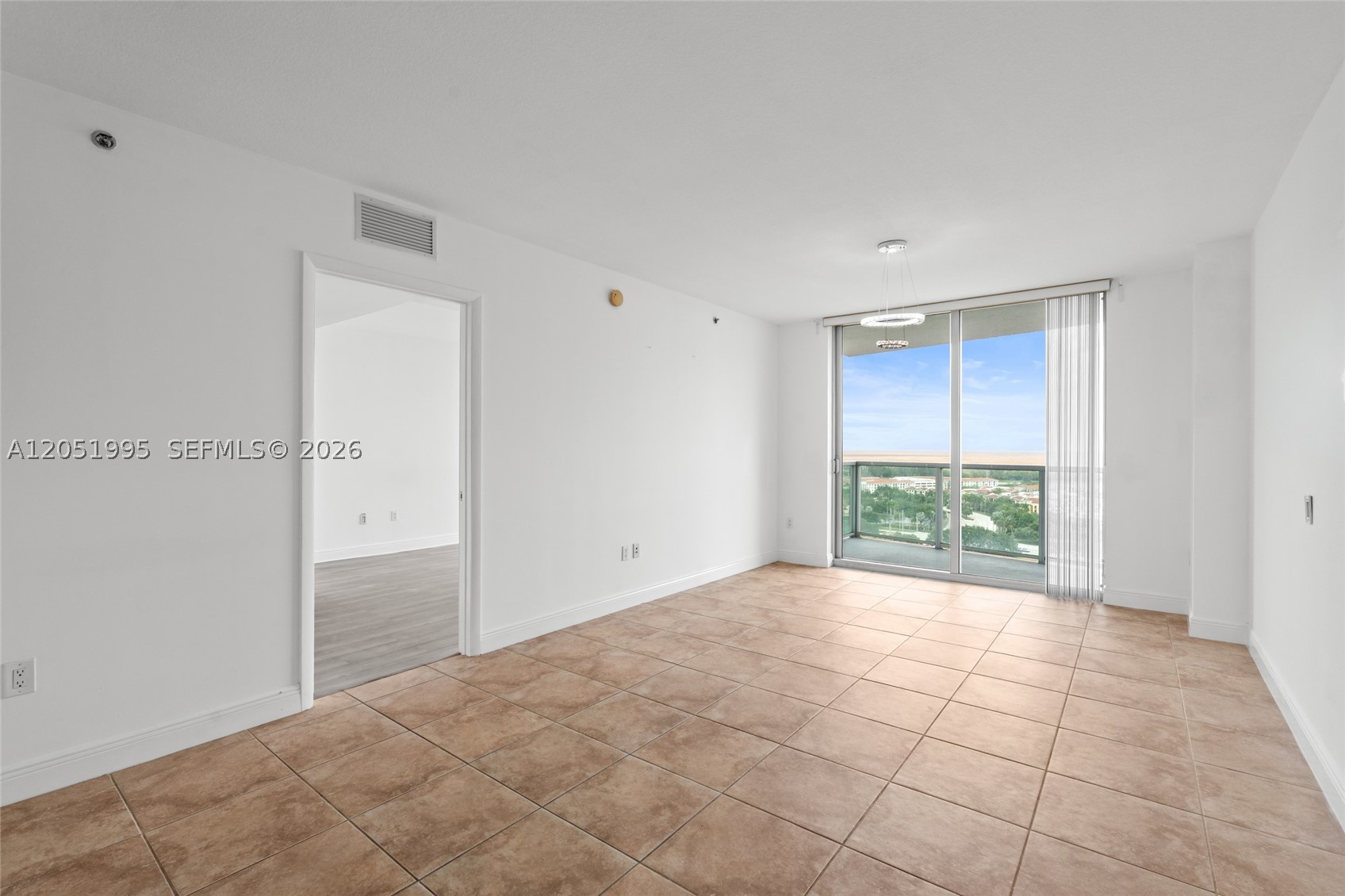 2681 N Flamingo Rd #2205S, Sunrise FL 33323
