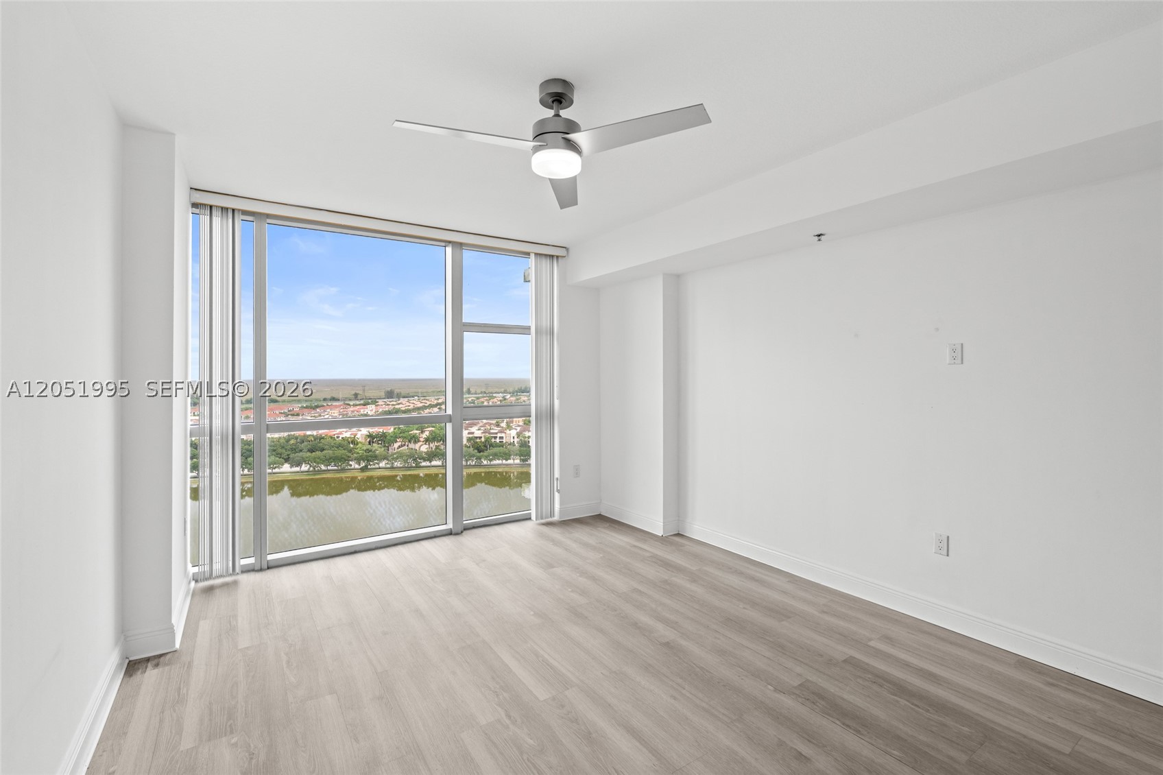 2681 N Flamingo Rd #2205S, Sunrise FL 33323