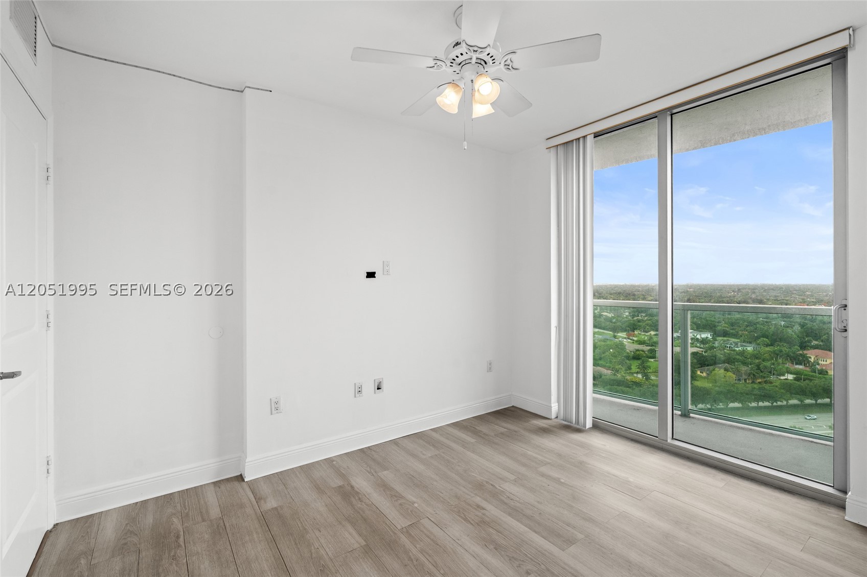 2681 N Flamingo Rd #2205S, Sunrise FL 33323