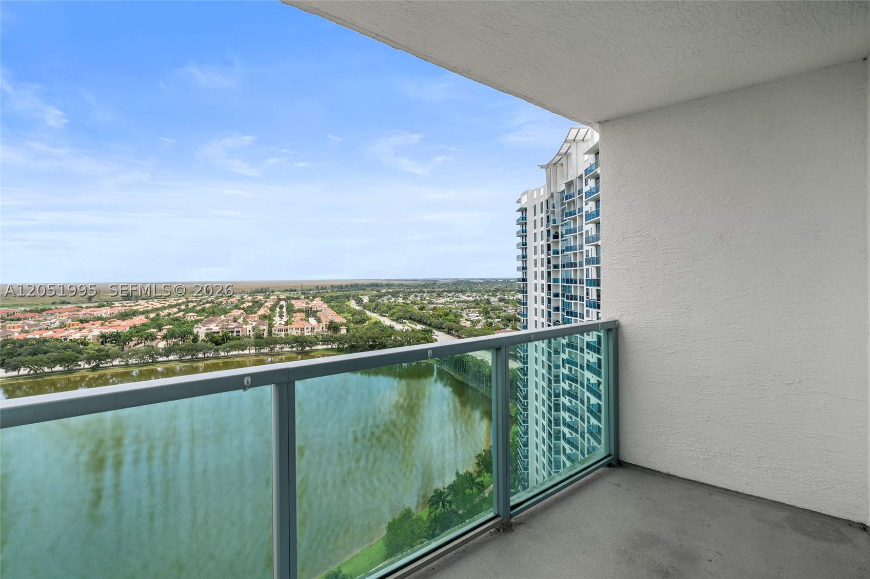 2681 N Flamingo Rd #2205S, Sunrise FL 33323