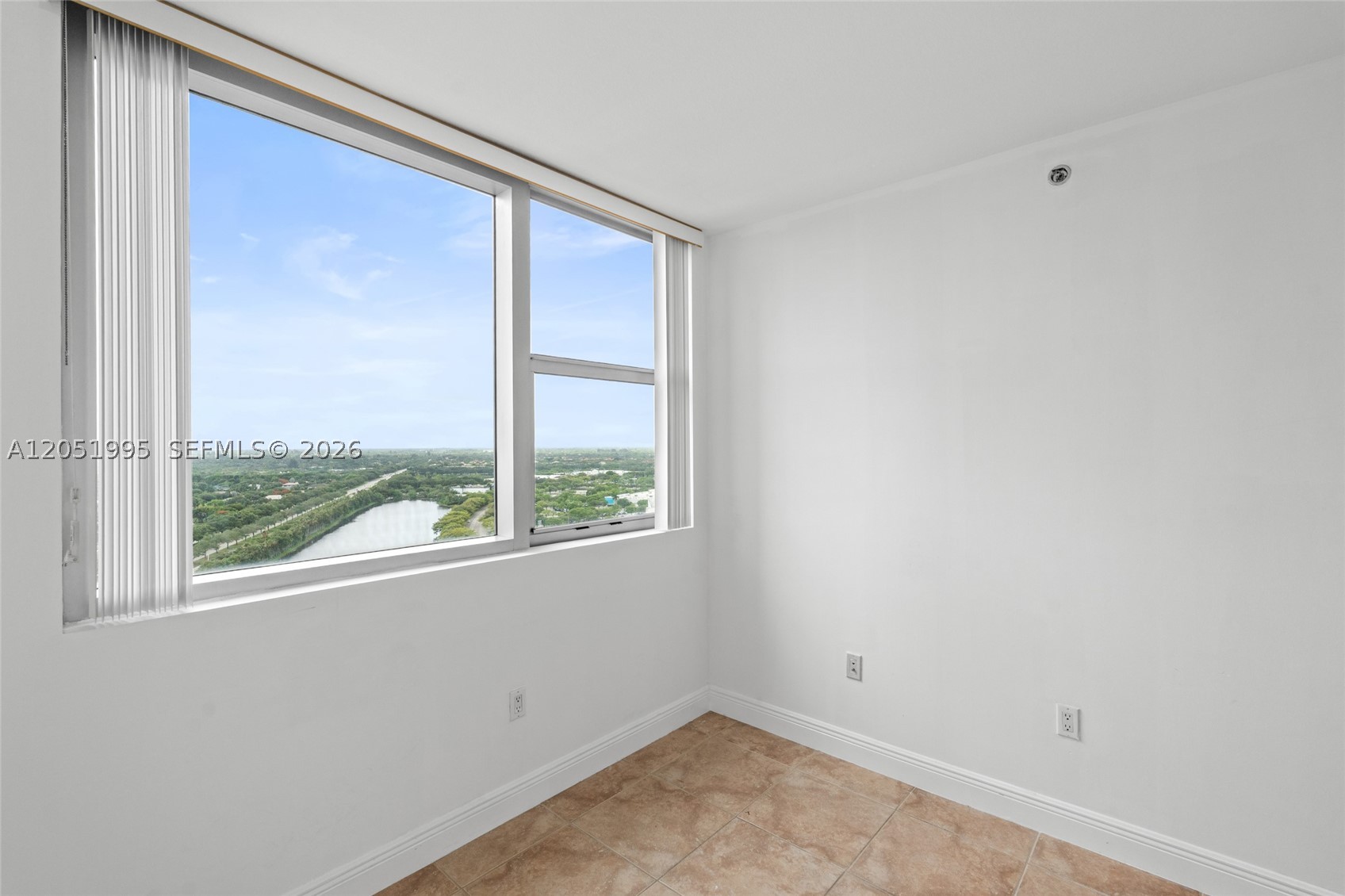 2681 N Flamingo Rd #2205S, Sunrise FL 33323