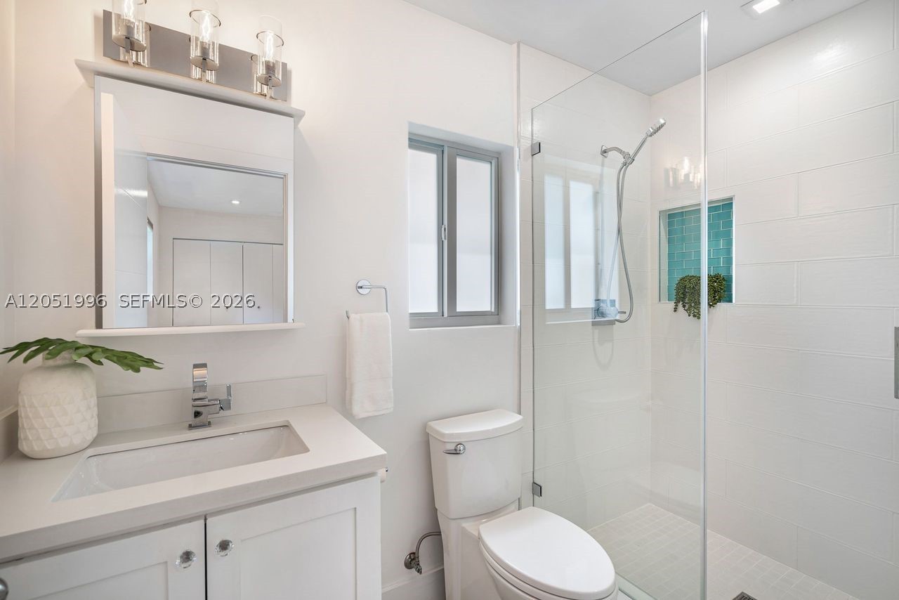 6370 SW 144th St, Coral Gables FL 33158
