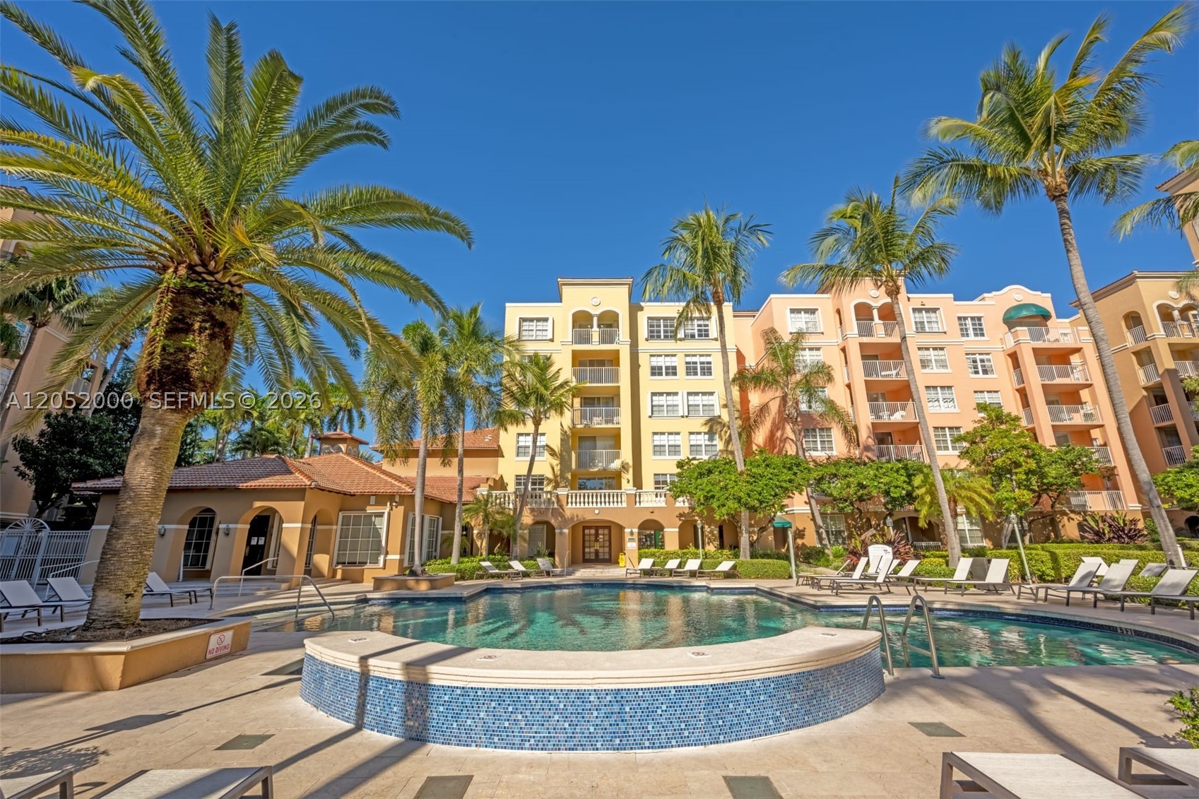 19999 E Country Club Dr #1406, Aventura FL 33180