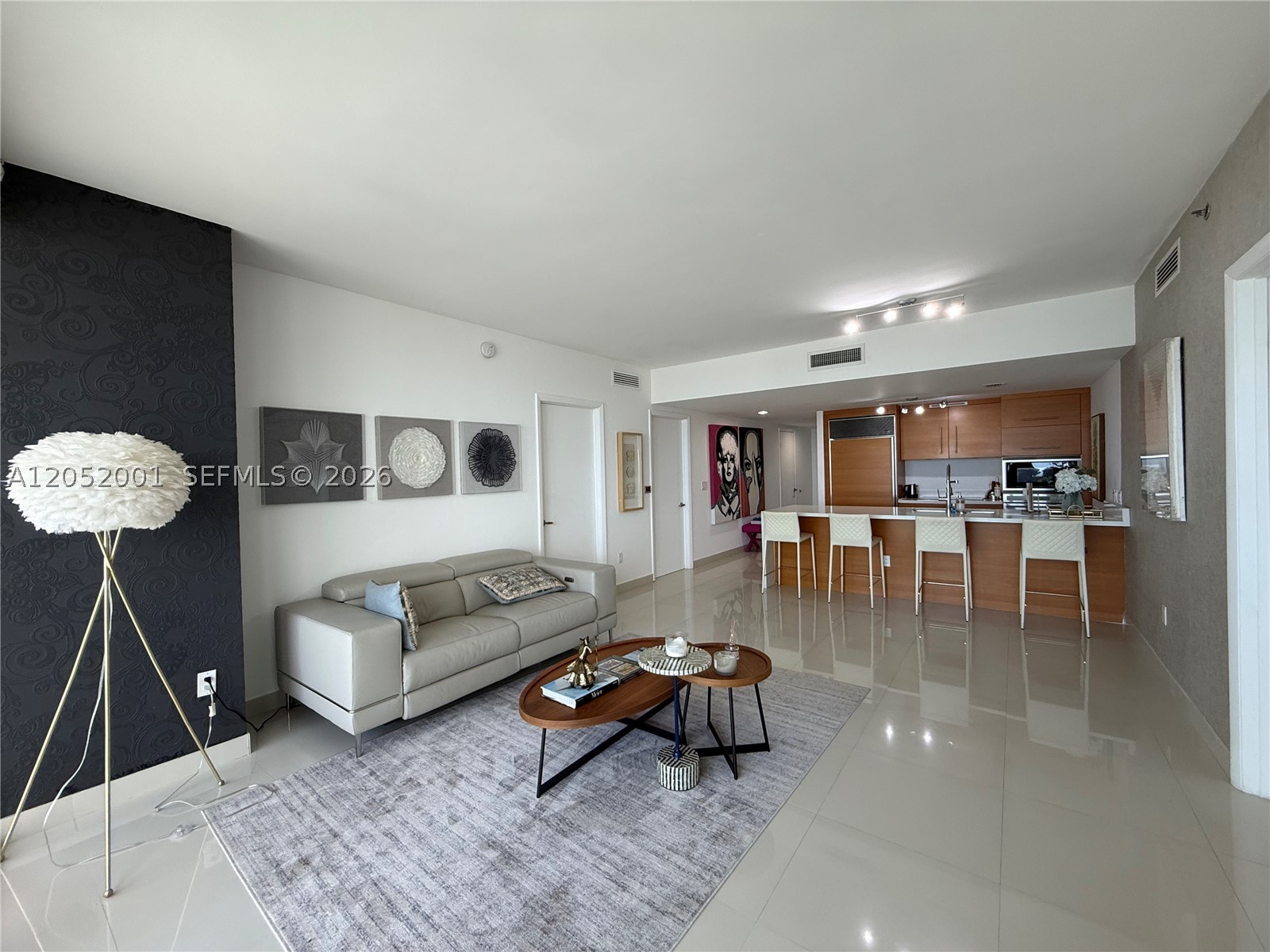 475 Brickell Ave #3207, Miami FL 33131