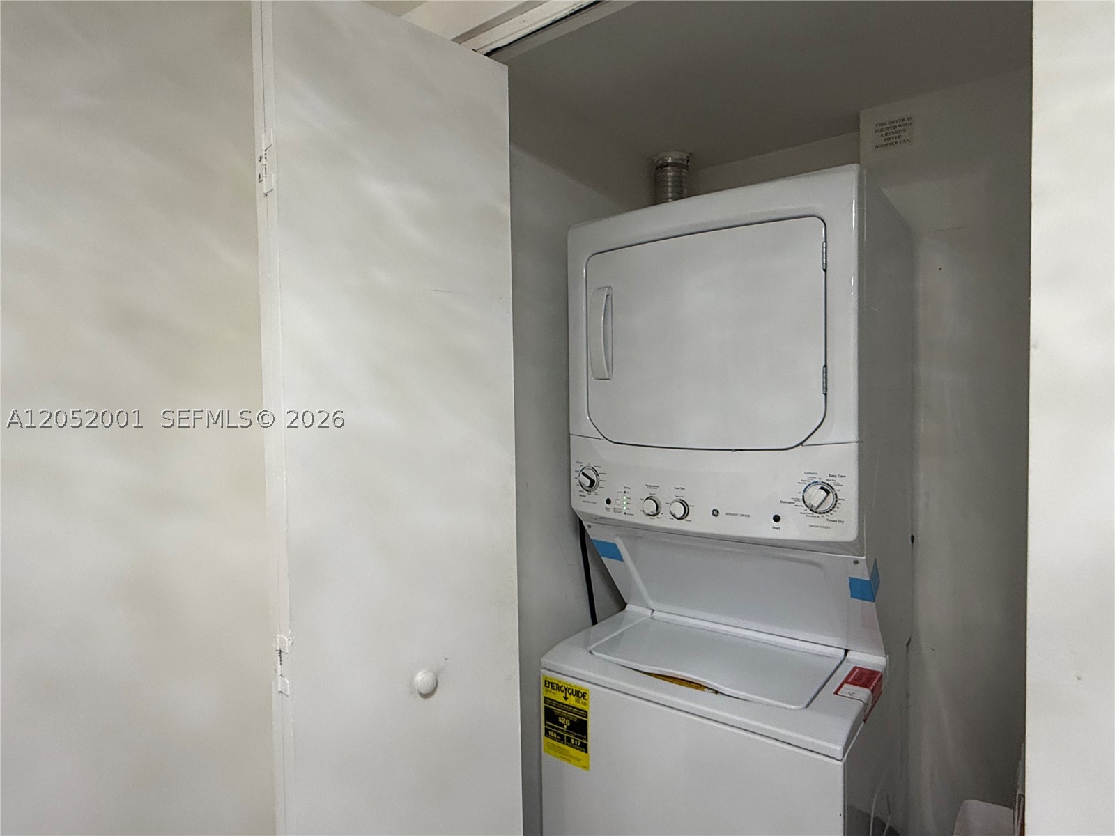 475 Brickell Ave #3207, Miami FL 33131