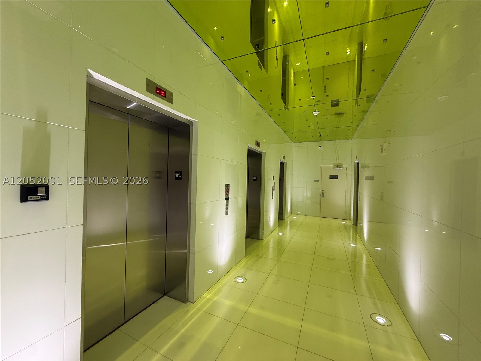 475 Brickell Ave #3207, Miami FL 33131