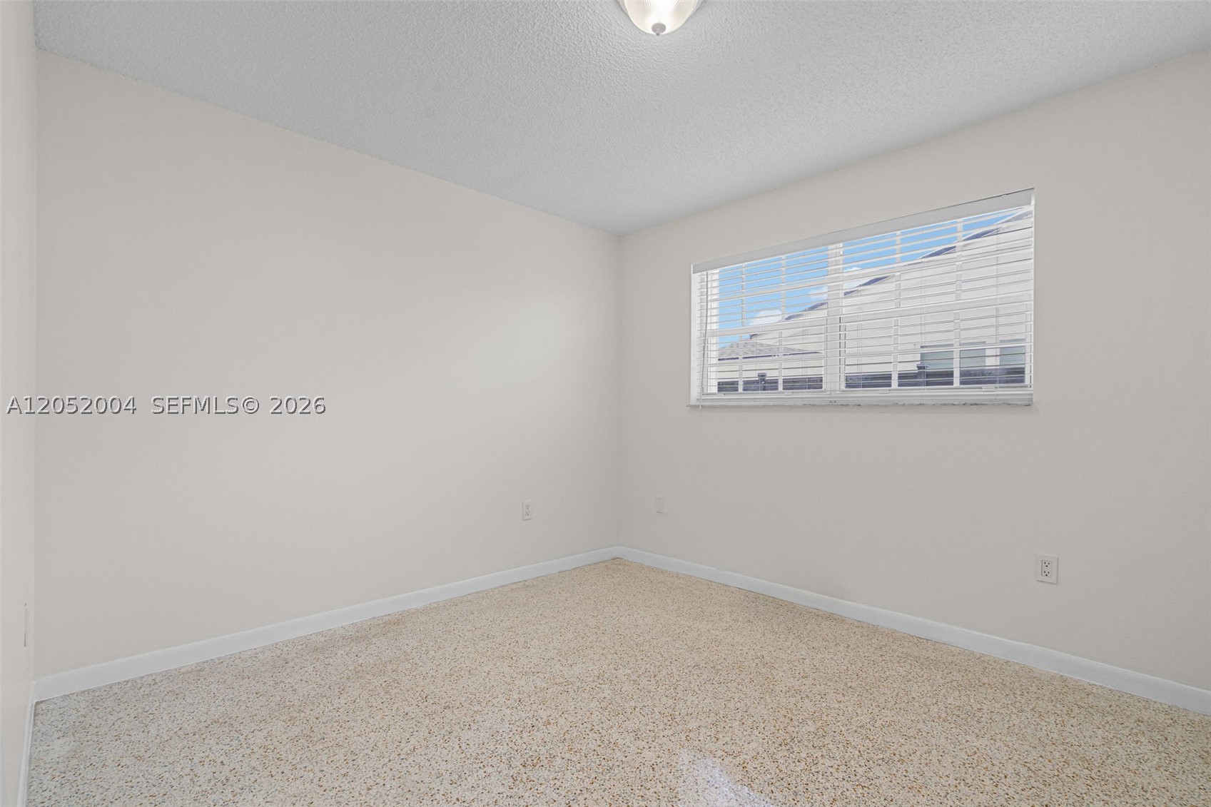 1333 W 37th St, Hialeah FL 33012