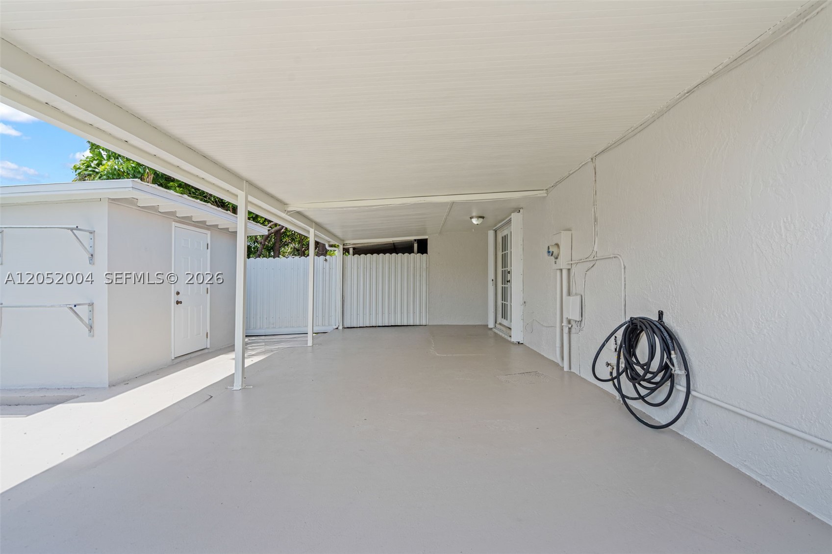 1333 W 37th St, Hialeah FL 33012