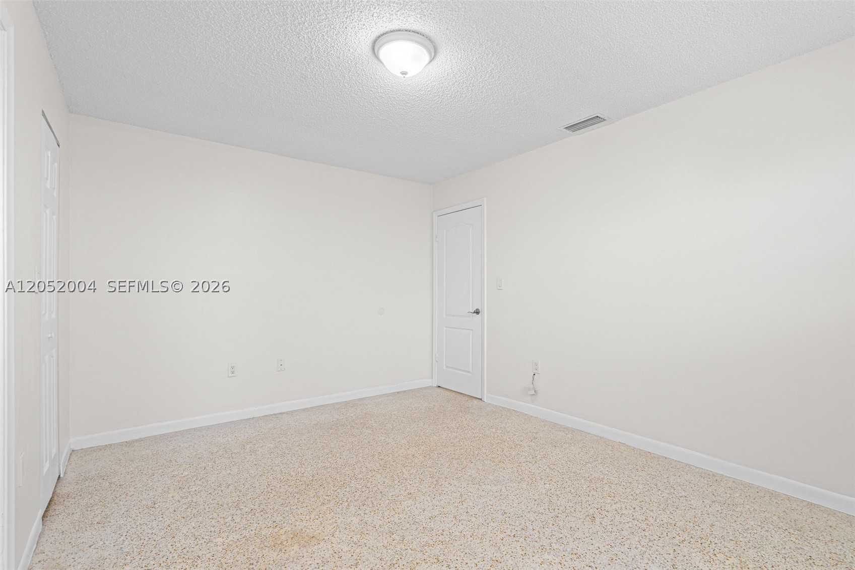 1333 W 37th St, Hialeah FL 33012