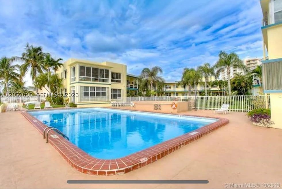 910 Bay Dr #9, Miami Beach FL 33141