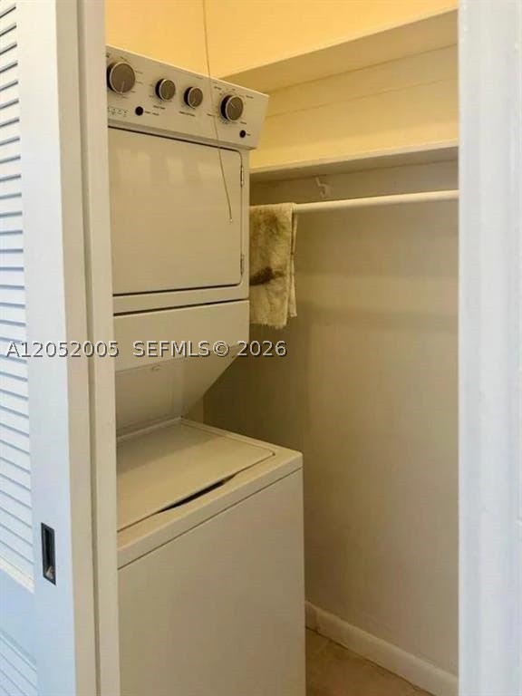 910 Bay Dr #9, Miami Beach FL 33141