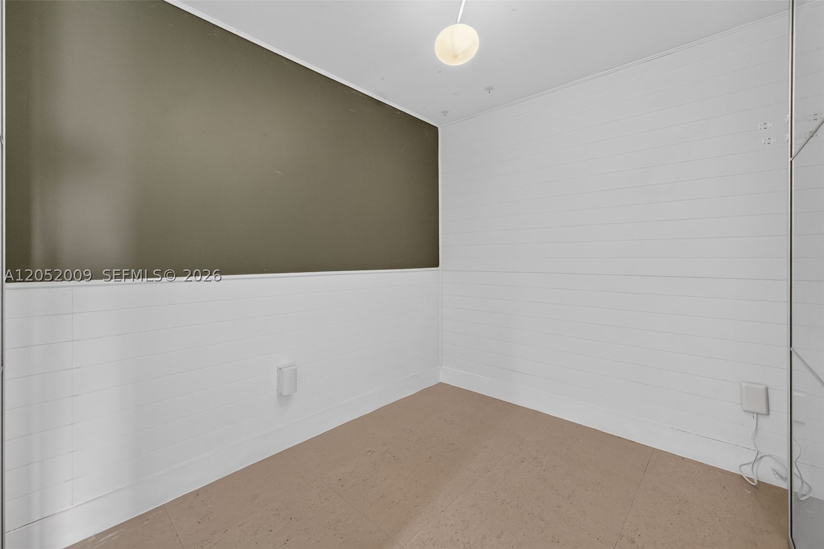 2950 NE 188th St #406, Aventura FL 33180