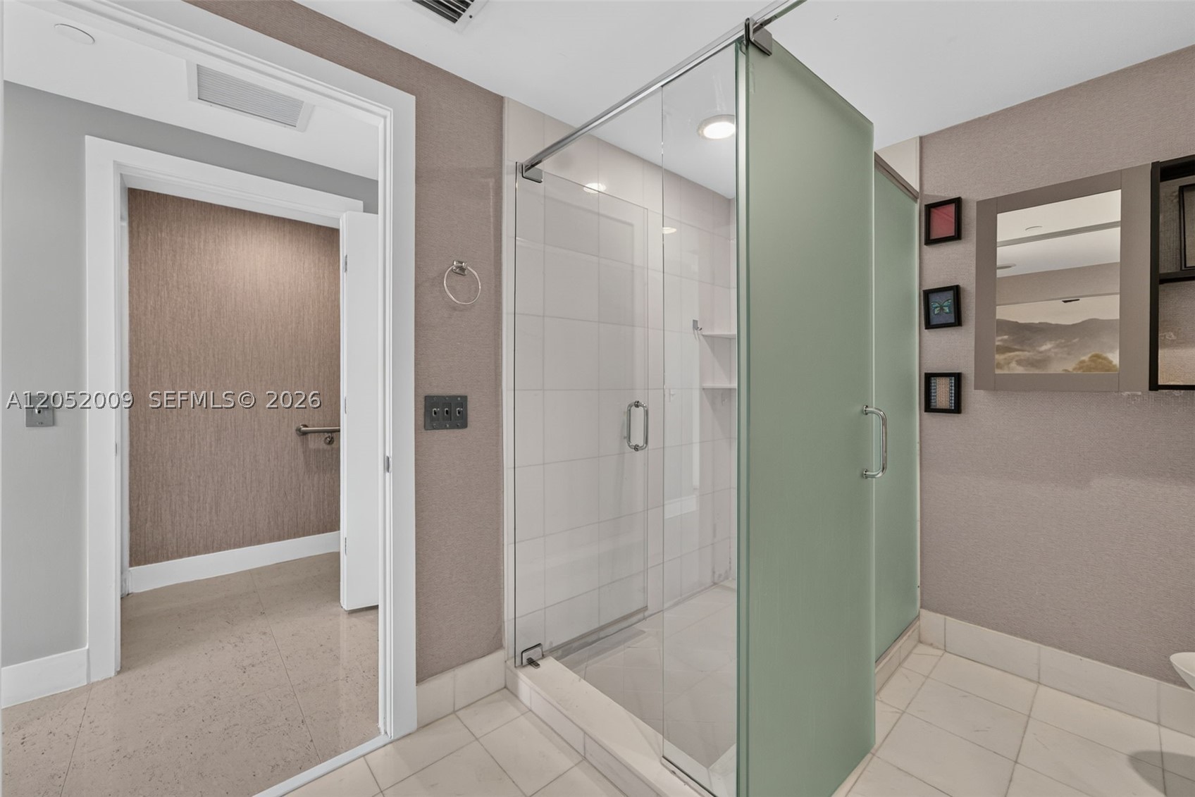 2950 NE 188th St #406, Aventura FL 33180