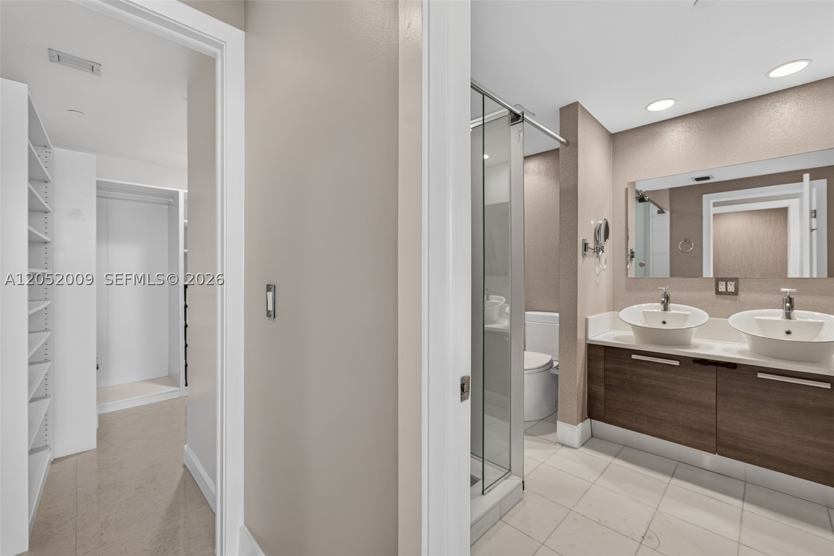 2950 NE 188th St #406, Aventura FL 33180