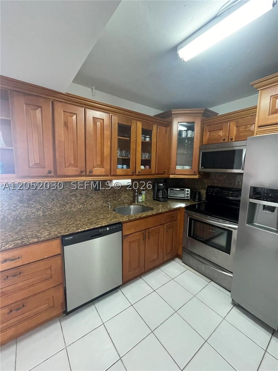 3701 N Country Club Dr #902, Aventura FL 33180